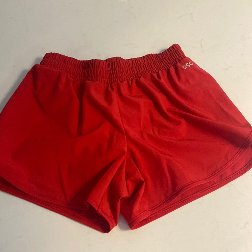 dicks sporting goods, red shorts.